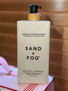 Sand + Fog Vanilla Sandalwood Body Wash